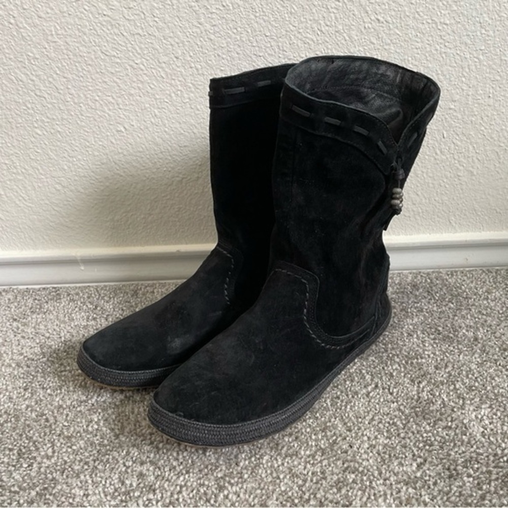UGG Laurin Moccasin Boots Womens Size 8 Black Suede Leather Native Southwestern